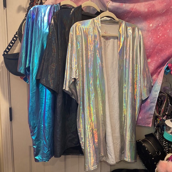 1 Etsy ThatElectricTouch Holographic Iridescent Kimonos Fit A Size L Female $135 - Picture 6 of 17